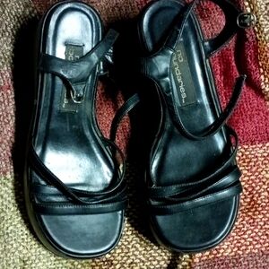 No boundary black sandals size 7 Med
